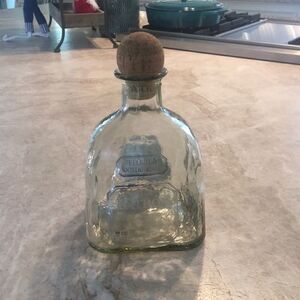 Cool Square Glass Patron Bottle